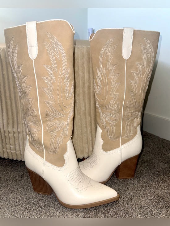 New Look Shoes - New Look Two-Tone Pointed Toe Western Knee-High Boots in Cream & Tan